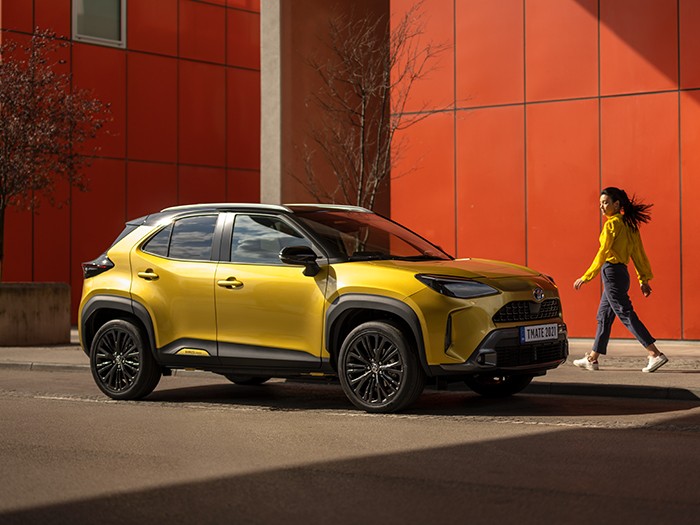 85T0551_March_B2C_Homepage_Visuals_700x525_Yaris_Cross
