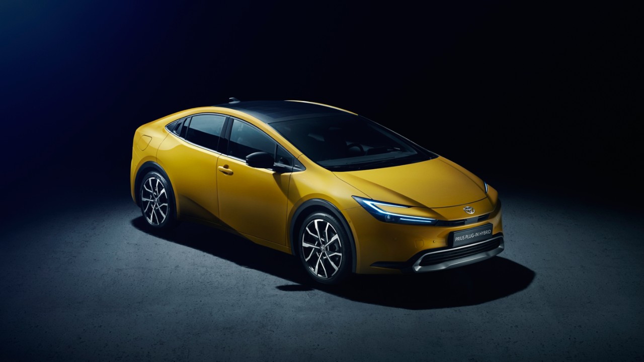 MY24_PRIUS_WP_5a_16x9-3